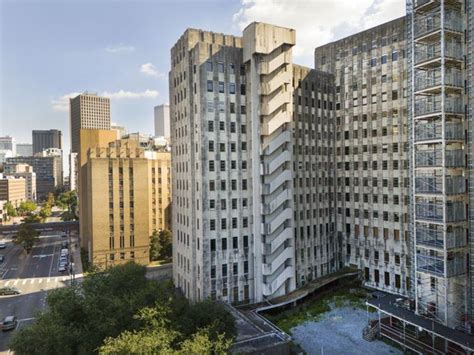Debts, questions surround Charity Hospital project .